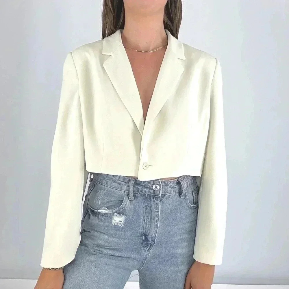 SHEIN Cropped Cream Blazer Jacket